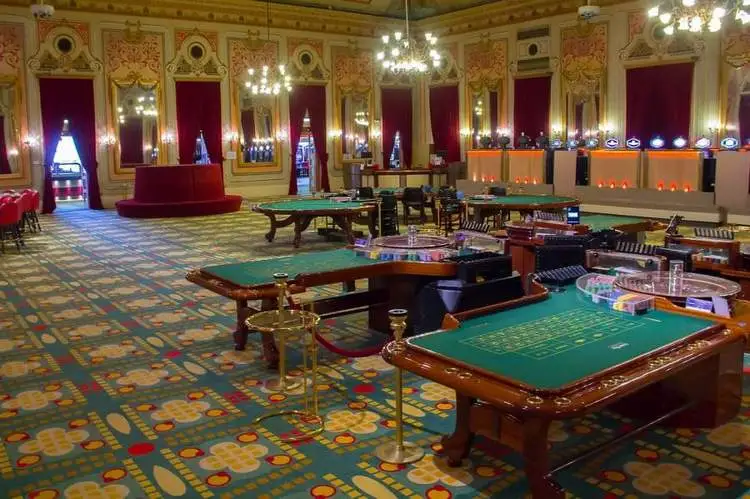 Interiores do Casino Figueira